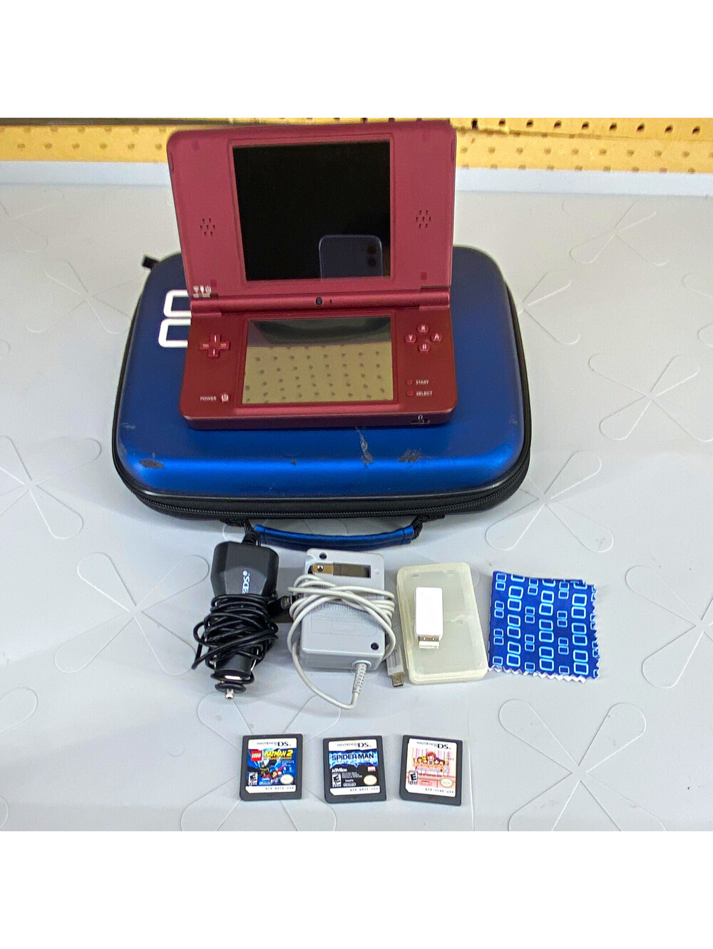 Nintendo DSi XL Handheld Console Bundle w/ Charger Case Stylus & Games
